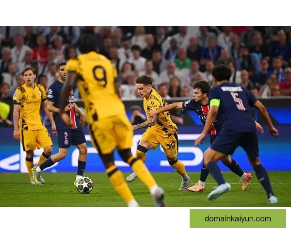 皇马比赛节奏持续提升，球队表现稳健，备受关注。